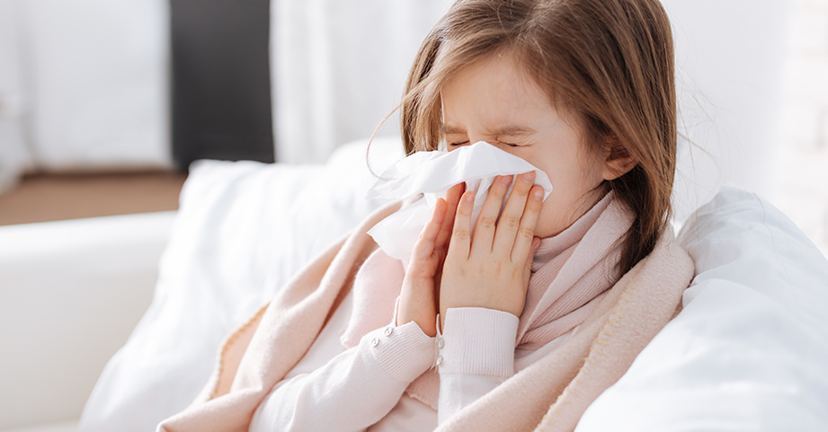 7 Cara Aman Mengatasi Hidung Melar Saat Flu
