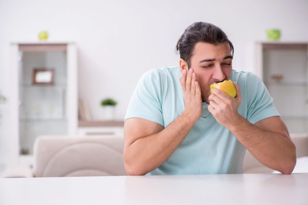 10 Kebiasaan Sehari-hari yang Bisa Merusak Rahang