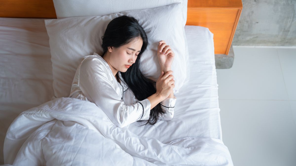 5 Posisi Tidur yang Baik untuk Kesehatan Dagu dan Leher
