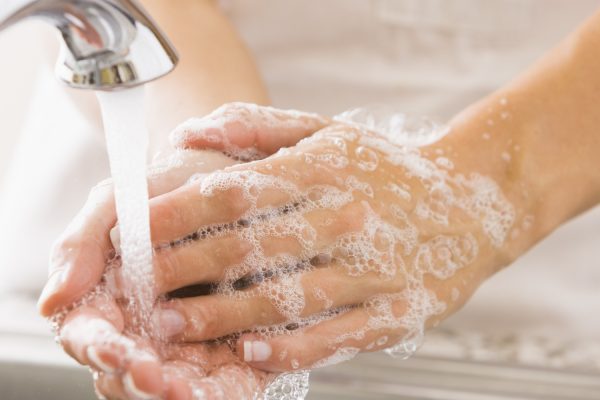 10 Tips Cuci Tangan yang Efektif dan Aman untuk Kulit 10 Tips Cuci Tangan yang Efektif dan Aman untuk Kulit